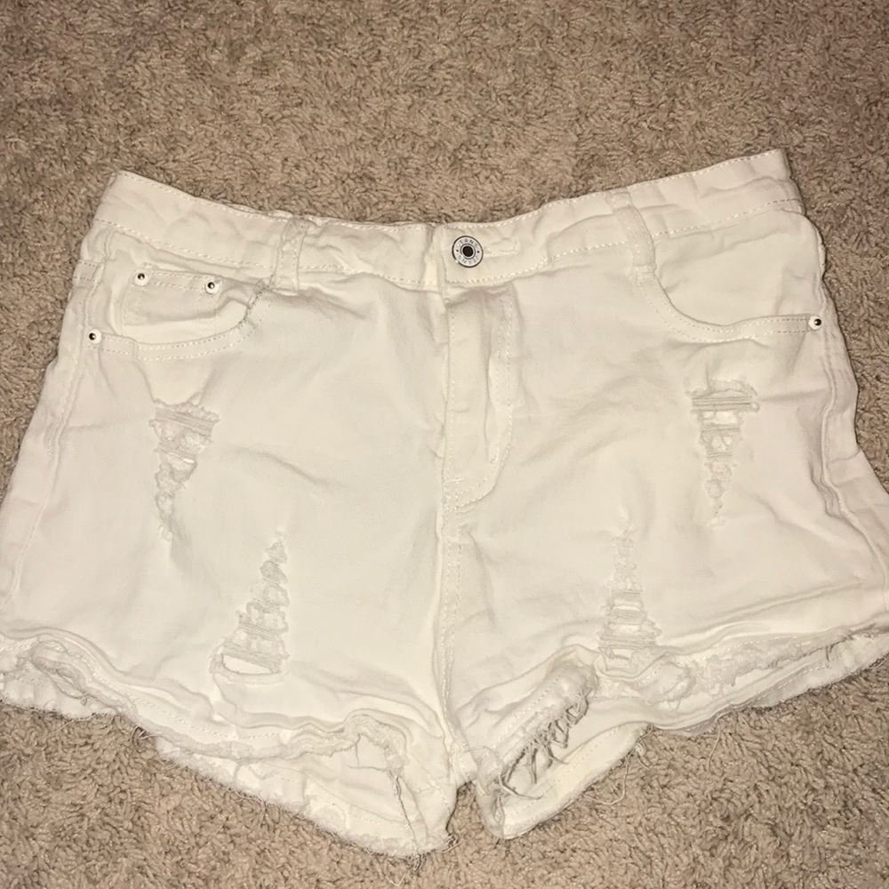 white jean shorts